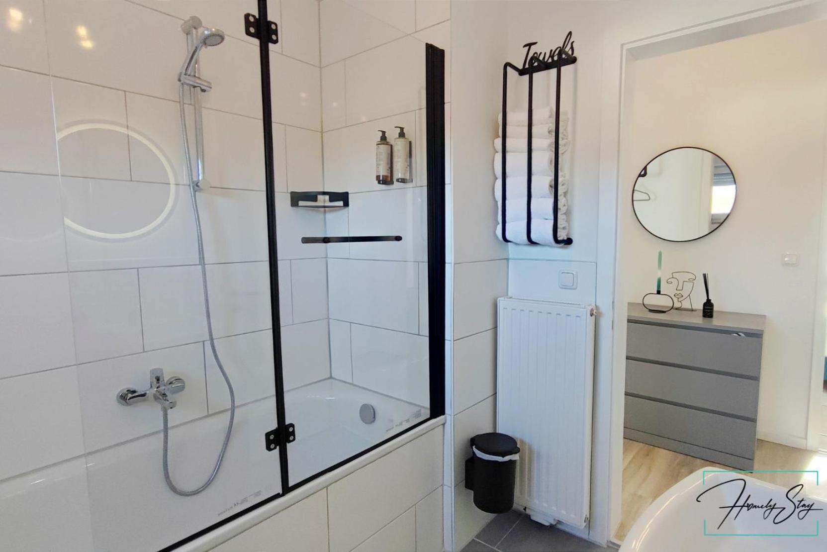 Homely Stay - Urban Oasis Apartments Moosburg an der Isar Ngoại thất bức ảnh